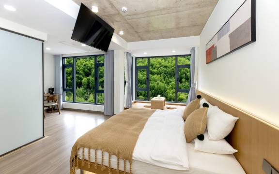 桐庐逸源民宿(马岭古道店)