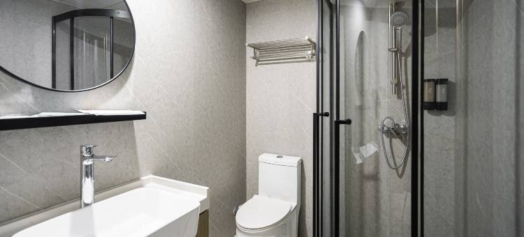 派酒店(南京迈皋桥地铁站店)图片