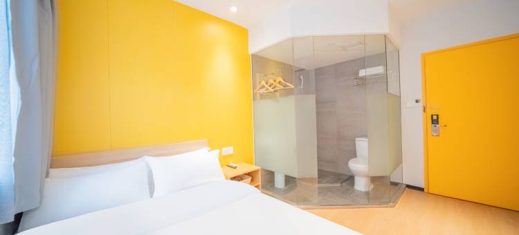 布丁严选酒店(杭州凤起路建国北路地铁站店)图片