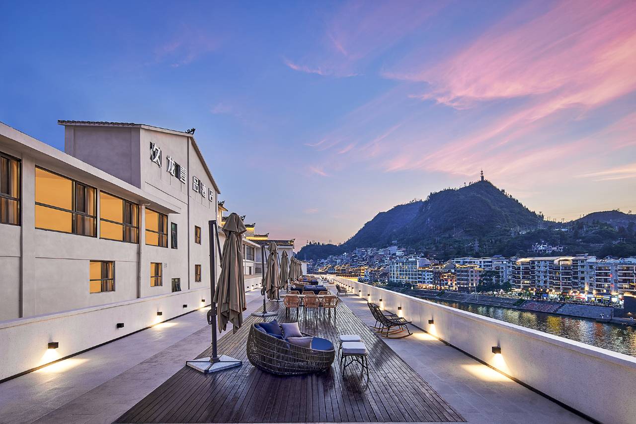 久龙壹品酒店(镇远古城新大桥店)图片