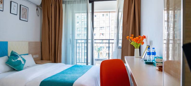 雨露投影公寓图片