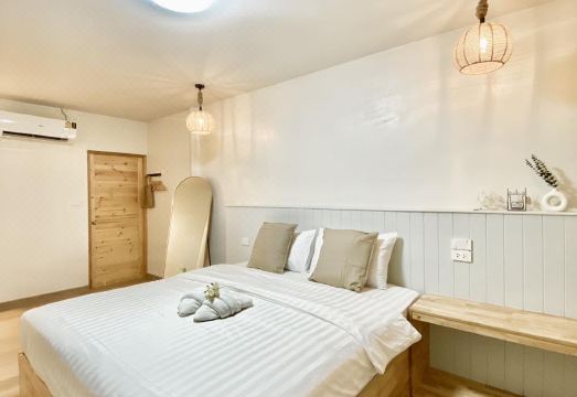 The O room Hotel Overview