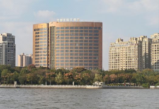 宜城豪江国际大酒店外景图