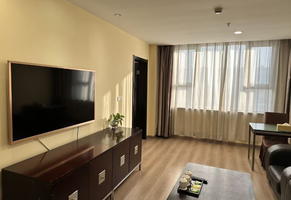  Hotel Overview