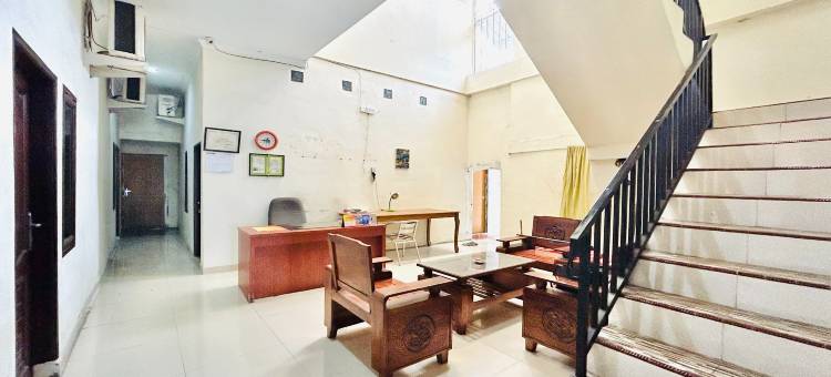 霍姆斯泰252沙里亚(RedDoorz at Golden Gateway Medan)图片