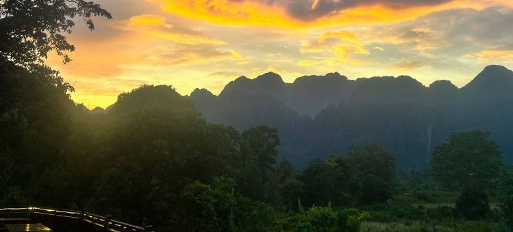 疯狂猴子万荣(Mad Monkey  Vang Vieng)图片