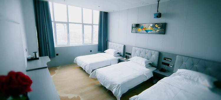 云杉国际酒店图片