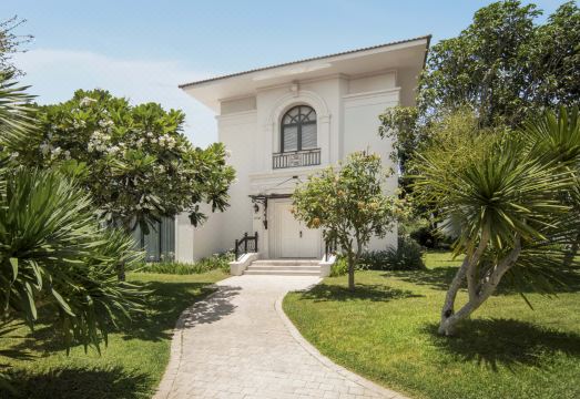 Nha Trang Marriott Resort & Spa, Hon Tre Island Hotel Overview