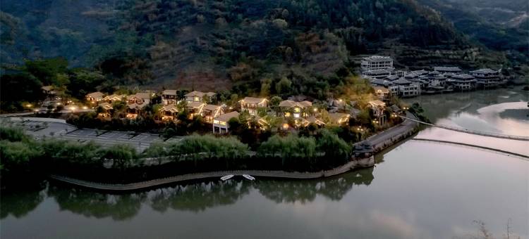 枕宿·山隐野奢温泉度假民宿图片