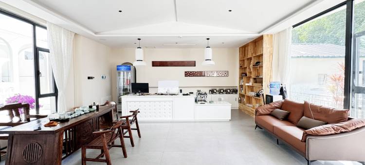 星来牧野·艺术民宿(特克斯八卦城店)图片