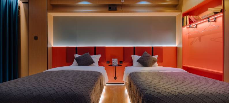 瑞丽耀生酒店(财富广场店)图片