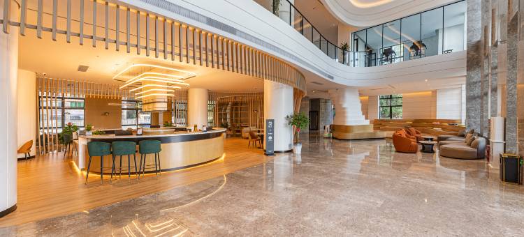 丽呈君顿酒店(万宁高铁站店)图片