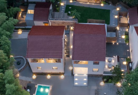 Rest Villa Hotel Overview