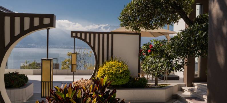 大理玉镜·海景度假别墅Villa(洱海机场路店)图片