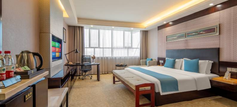 阿克苏浦东假日酒店(阿克苏火车站凤泉河公园店)图片