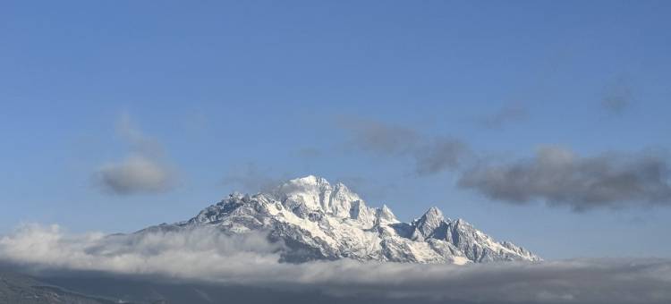 止舍·山野艺宿(丽江古城雪山观景店)图片
