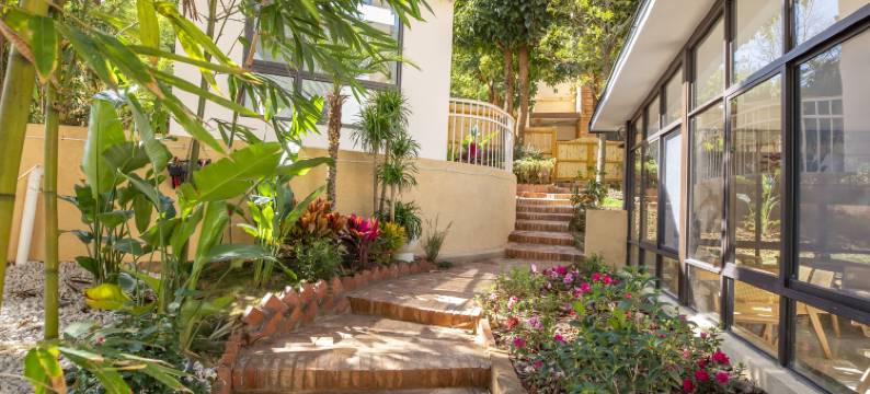 弥勒春好山居温泉民宿图片