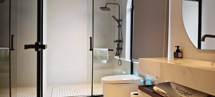 茂名昊铂尔电竞公寓(电白区人民政府店)图片