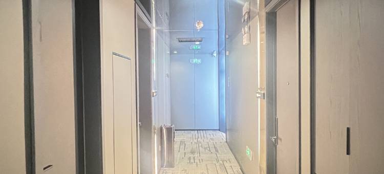 外星人电竞酒店(长沙省肿瘤医院湘雅三医院地铁站店)图片