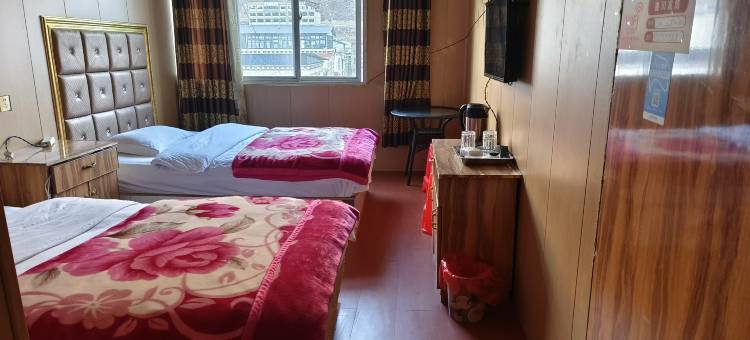 类乌齐鑫川宾馆图片