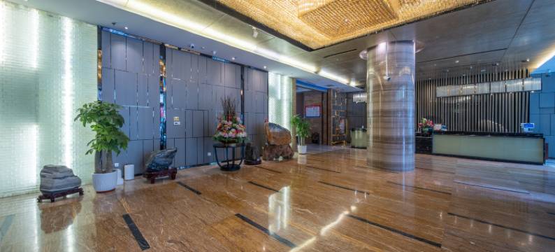 伊宁瑞阳皇冠酒店(六星街景区店)图片