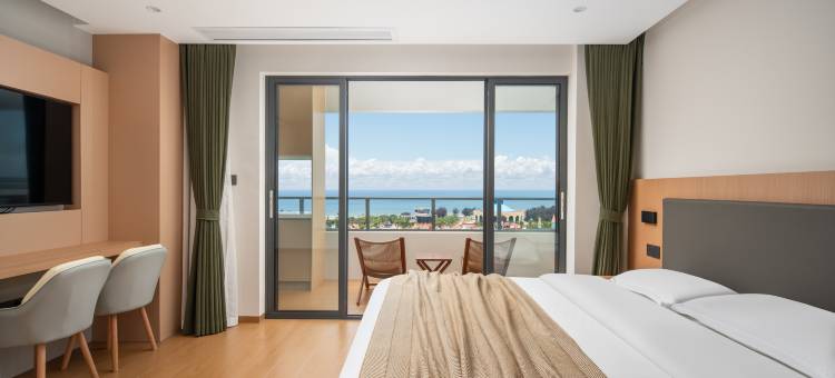 云玺海景酒店公寓(银滩景区店)图片