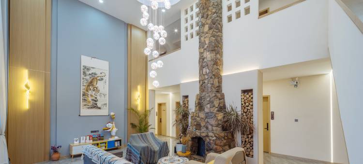 花筑·特克斯半坡民宿(特克斯八卦城店)图片