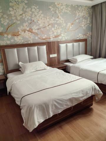 梦玖玖酒店(湖北大学店)