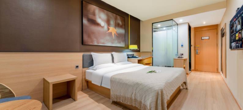 咕奈酒店(太原火车站柳巷南地铁站店)图片