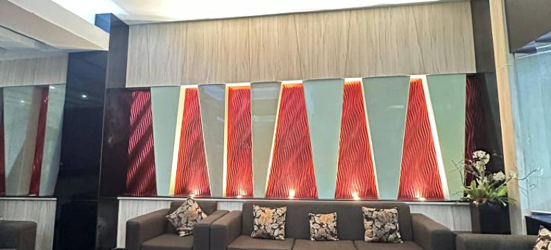 美娜多之旅酒店(Travello Hotel Manado)图片