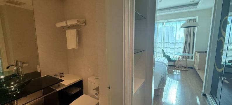 上海新时空君蘭酒店(中山公园地铁站店)图片