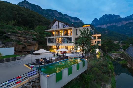 南峦云栖度假民宿(八里沟天界山景区店)