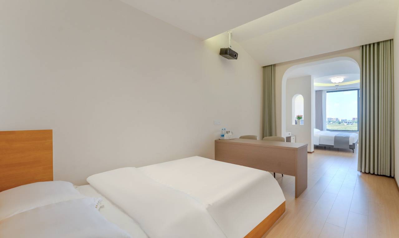 海云天·Designer·设计师丨影音美宿图片