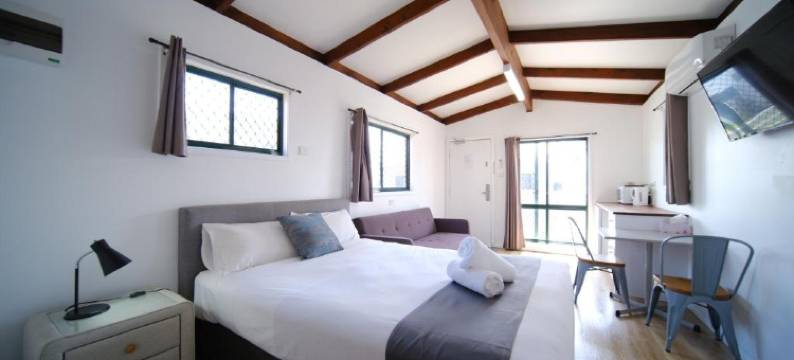 伊拉瓦拉湖滨旅社(Lakeside Inn Wollongong)图片