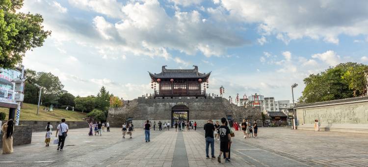 兰亭俪致酒店(赣州江南宋城步步高新天地店)图片