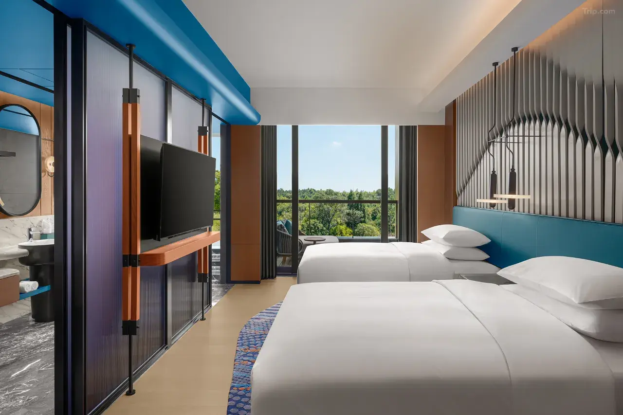 杭州临安青山湖科技城万丽酒店体验报告:宋韵设计亮眼,周边无商业配套,适合自驾泡酒店游客 杭州临安青山湖科技城万丽酒店体验报告:宋韵设计亮眼,周边无商业配套,适合自驾泡酒店游客