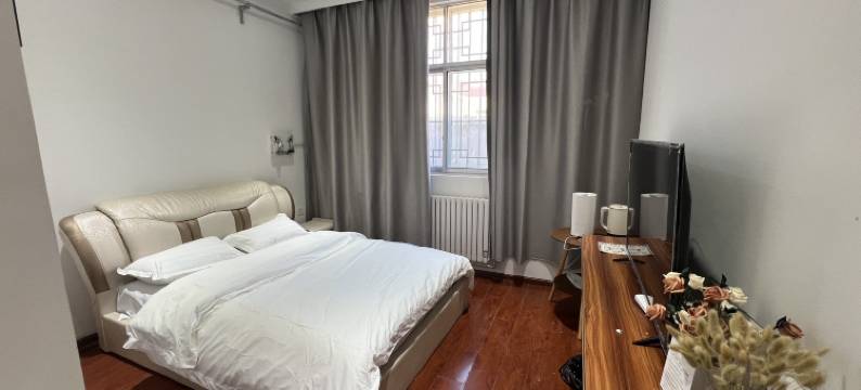 西藏日土溪云假日酒店图片