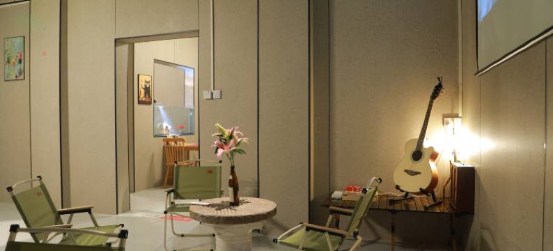 拾野青年旅舍(珠海情侣中路日月贝大剧院店)图片