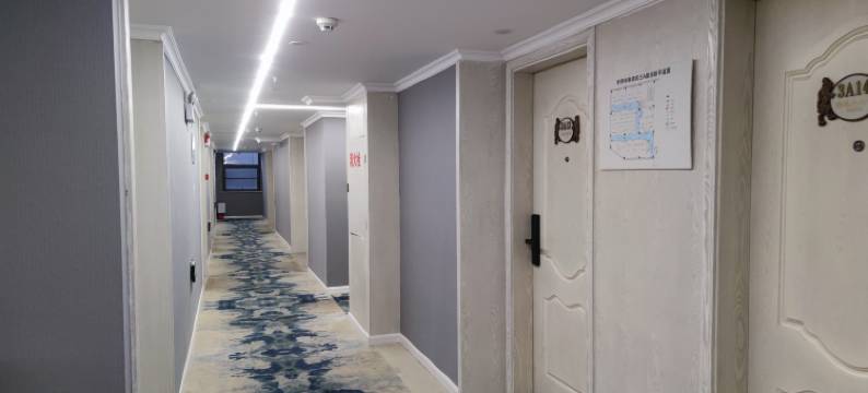 世界印象主题酒店(金堂大学城店)图片