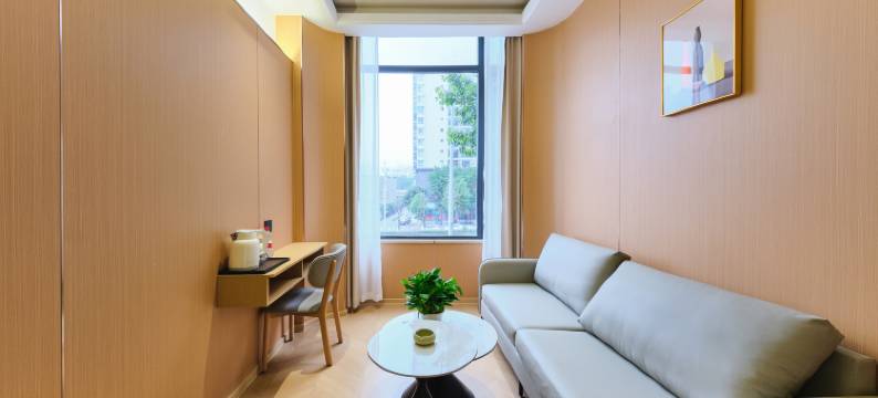 铂尔蔓智能酒店(达州火车站罗浮广场店)图片