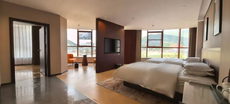 镇沅云上酒店图片