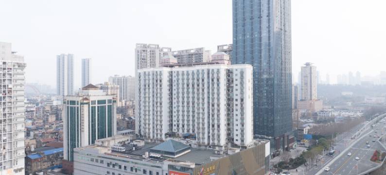 寓约电竞·SUPER酒店(武胜路上海商城店)图片