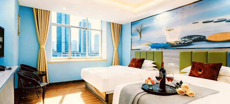 艾斯特丨城景·View云端设计师酒店 (岑溪市人民医院汽车总站店)图片