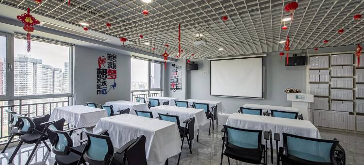 内江斯特加斯酒店(万达广场店)图片