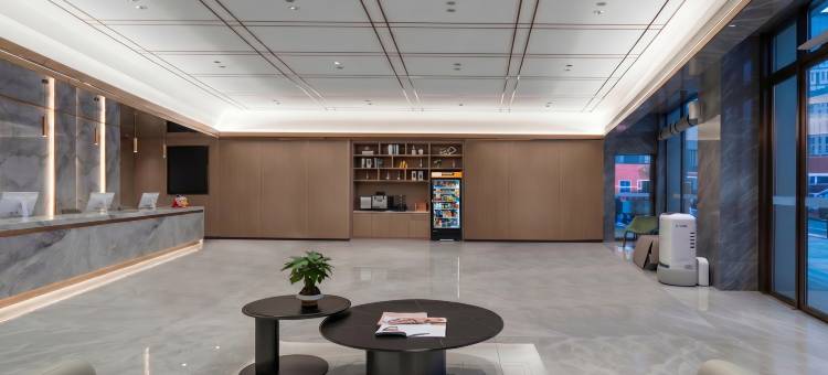 丽呈铂锐酒店(广州白云站鹅掌坦地铁站店)图片