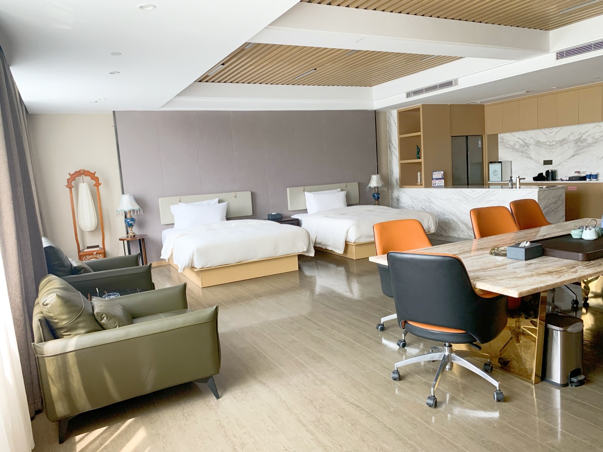 HUACHUANG BOSSRON HOTEL Hotel Overview