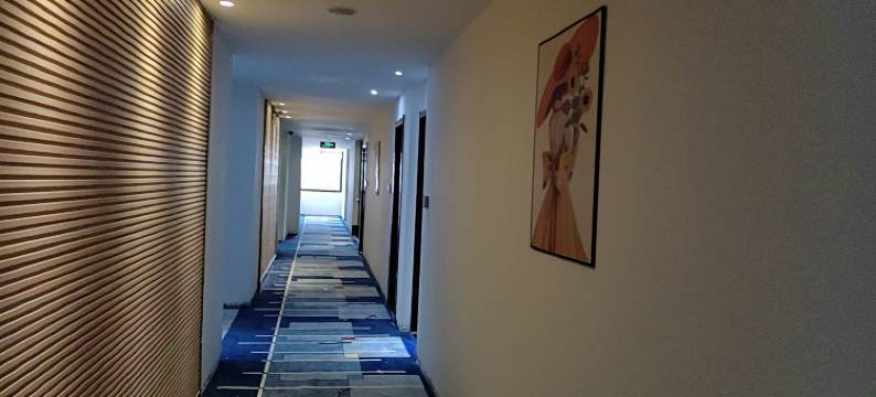 V9城市客栈(天门陆羽广场店)图片