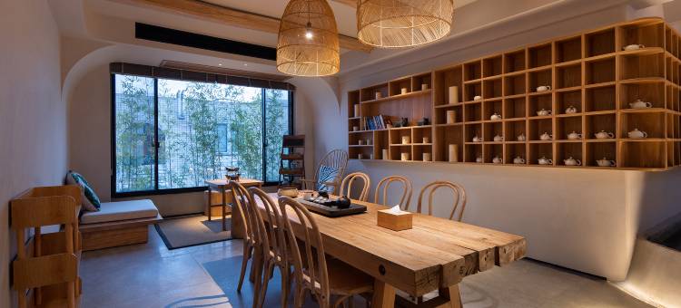 华雅·不舍酒店(高铁东站会展中心店)图片