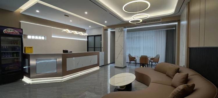 东至新开元酒店(汇金商业步行广场店)图片