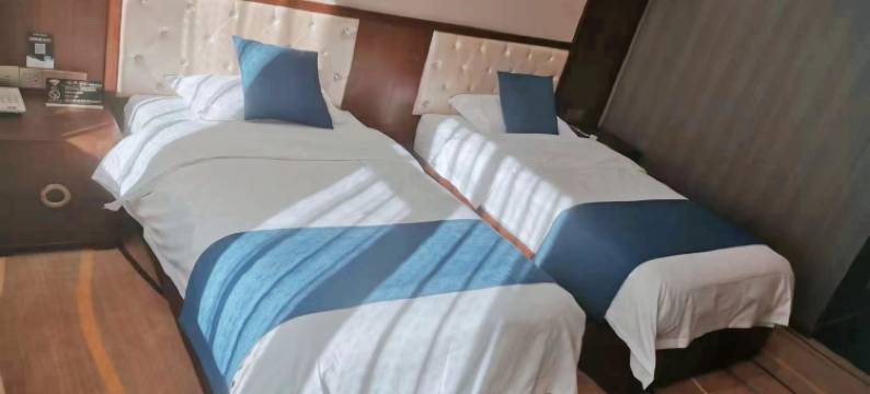 曹县朶芭安酒店图片